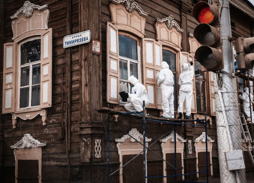 Волонтеры в 2020 году покрасят 20 домов в рамках акции "Фасадник" в Иркутске