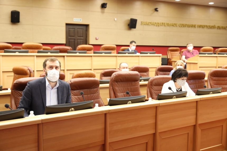 Актуальную информацию о коронавирусе представили на депутатском штабе в ЗС Приангарья