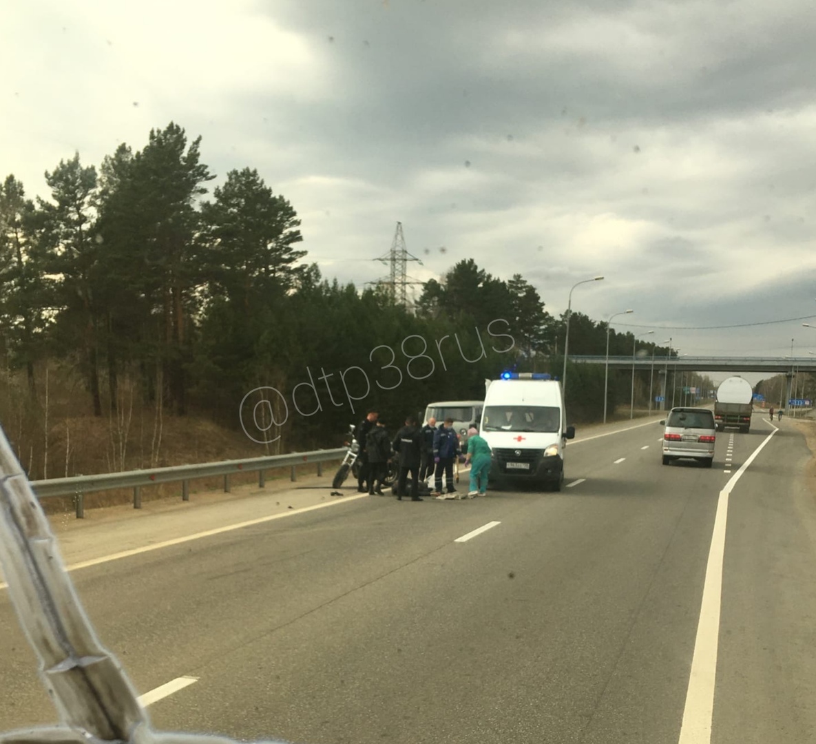 ДТП с мотоциклистом произошло на трассе Иркутск - Ангарск