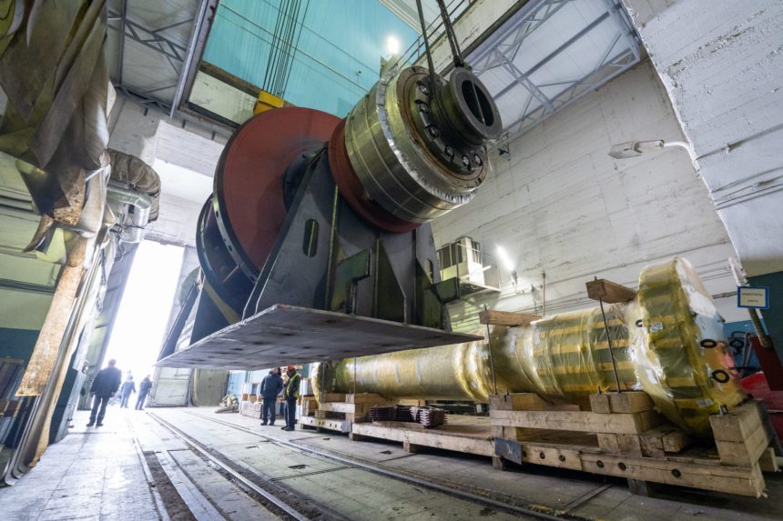 En+ Group заменила рабочее колесо турбины гидроагрегата на Иркутской ГЭС