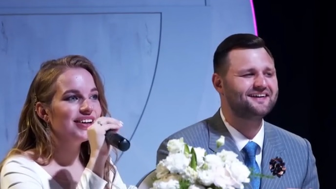 Первая онлайн свадьба проходит в Иркутске