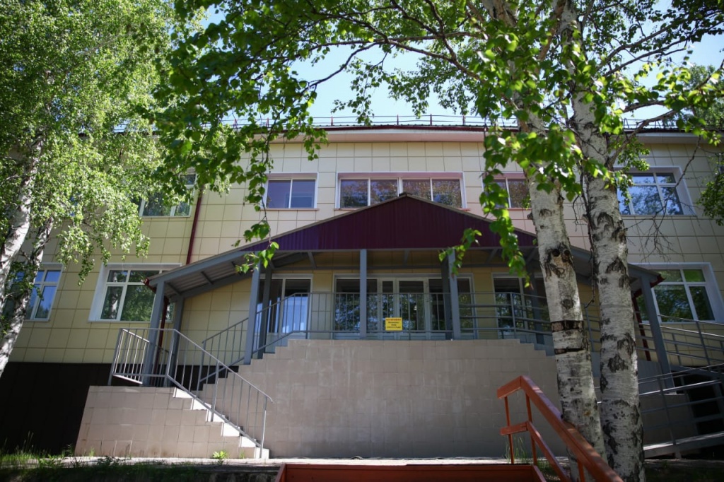 В отделении Ивано-Матренинской больницы на Байкальском тракте открыли гостиницу для медиков