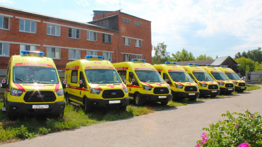 11 машин скорой помощи поступили в Иркутскую область