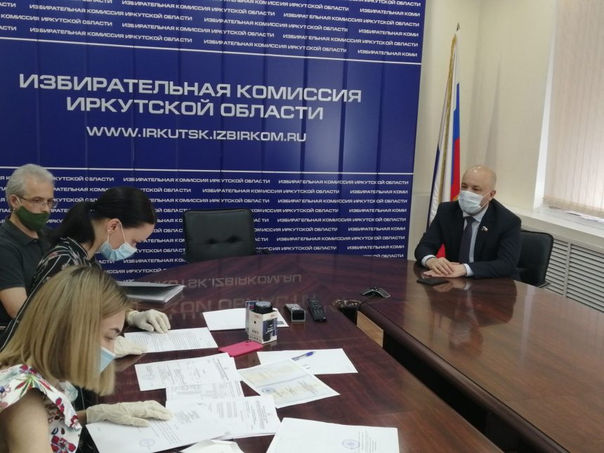 Михаил Щапов подал документы на выборы губернатора Иркутской области