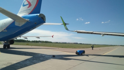 СК проводит проверку по факту столкновения самолета из Иркутска с другим бортом в аэропорту Пулково