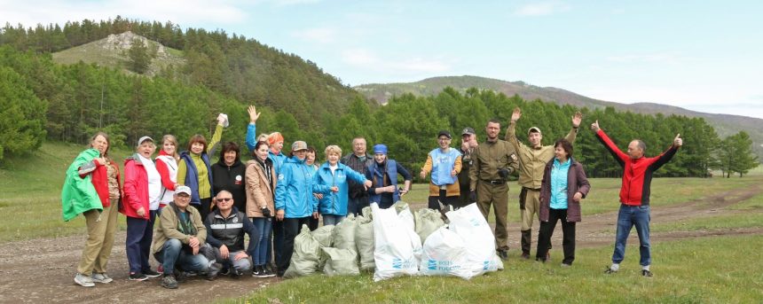 Волонтеры собрали 70 мешков мусора на территории Прибайкальского нацпарка