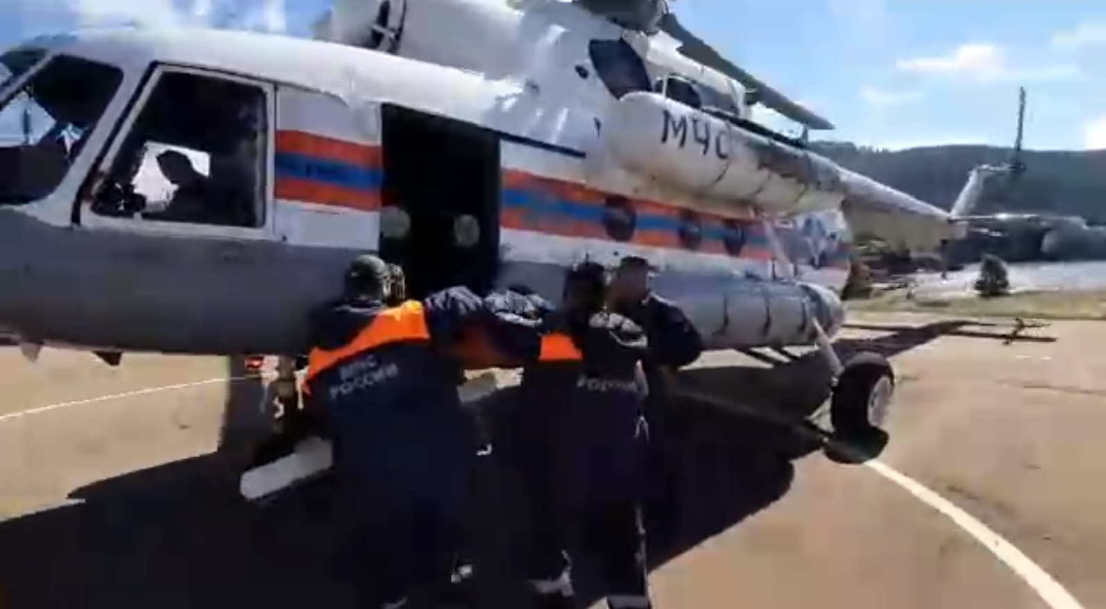 Иркутянка получила травму ноги во время турпохода на Шумакских источниках