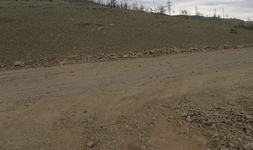 Власти Приангарья расторгнут контракт с подрядчиком ремонта дороги на Ольхон