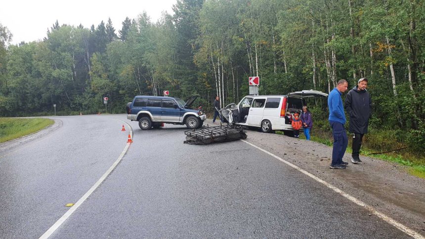 Два пассажира пострадали в ДТП с участием двух иномарок в Шелеховском районе