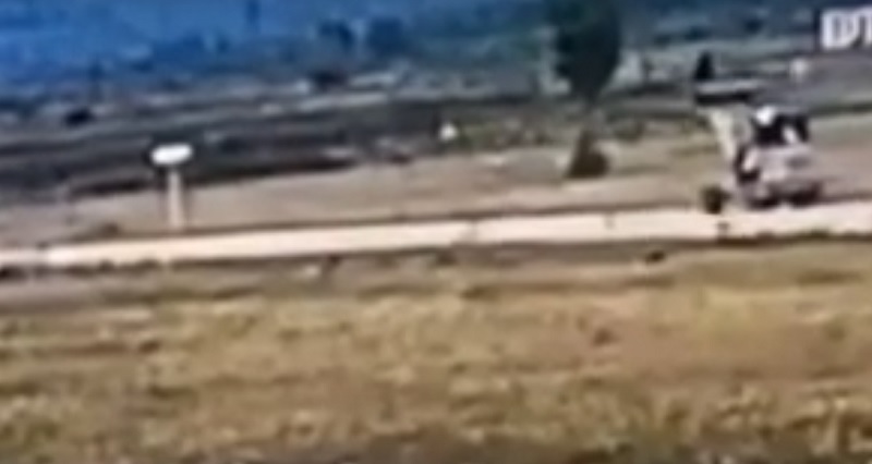 В Жигаловском районе водитель катал друзей в ковше погрузчика, после чего наехал на них