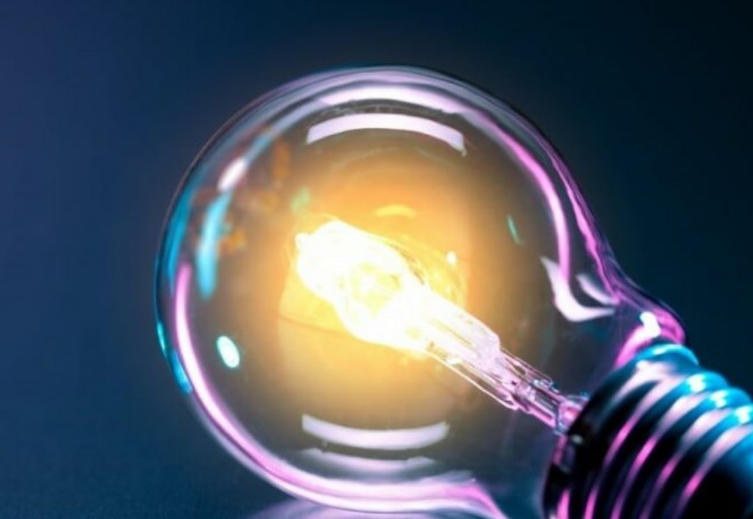 Аварии на электросетях произошли в Правобережном округе Иркутска и в Новой Разводной утром 15 сентября