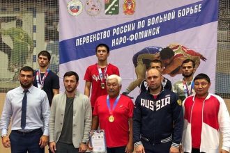 Федор Балтуев победил на первенстве России по вольной борьбе среди юниоров