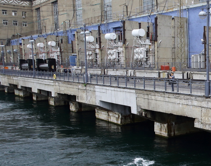 Объём сброса воды на Иркутской ГЭС не увеличат