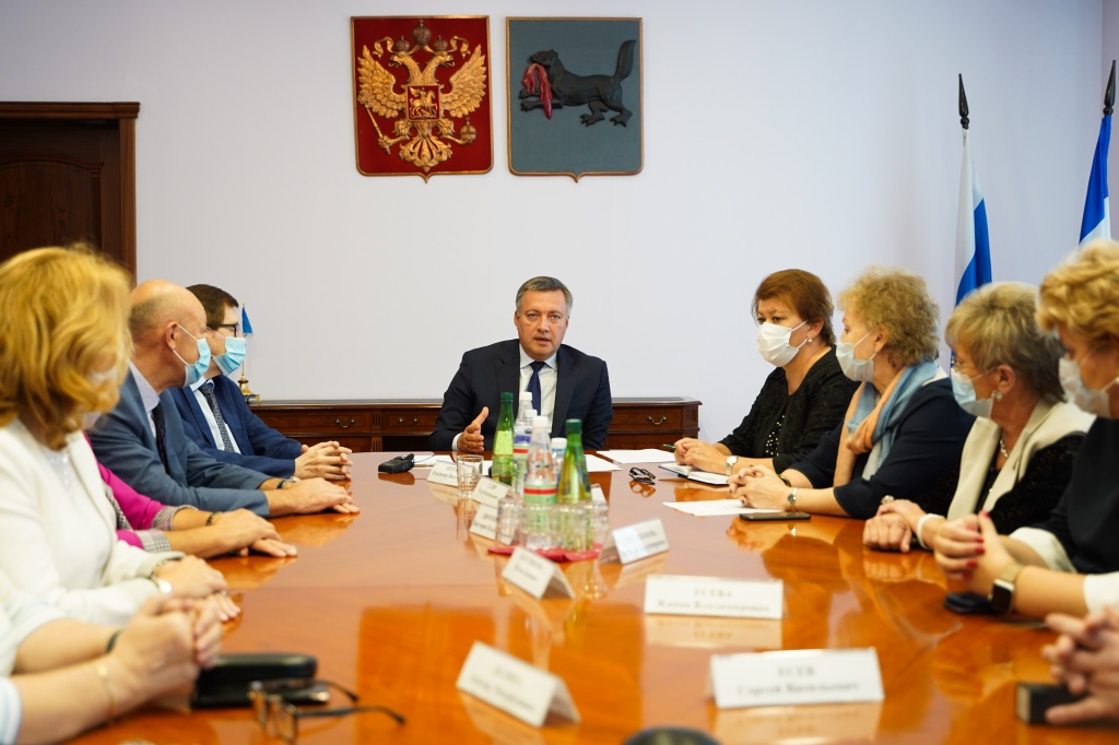 Родительские собрания в школах Приангарья будут проводить дистанционно и с участием медиков