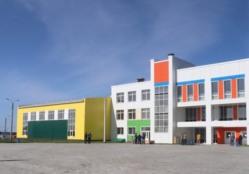 Школу в селе Хомутово готовят к вводу в эксплуатацию