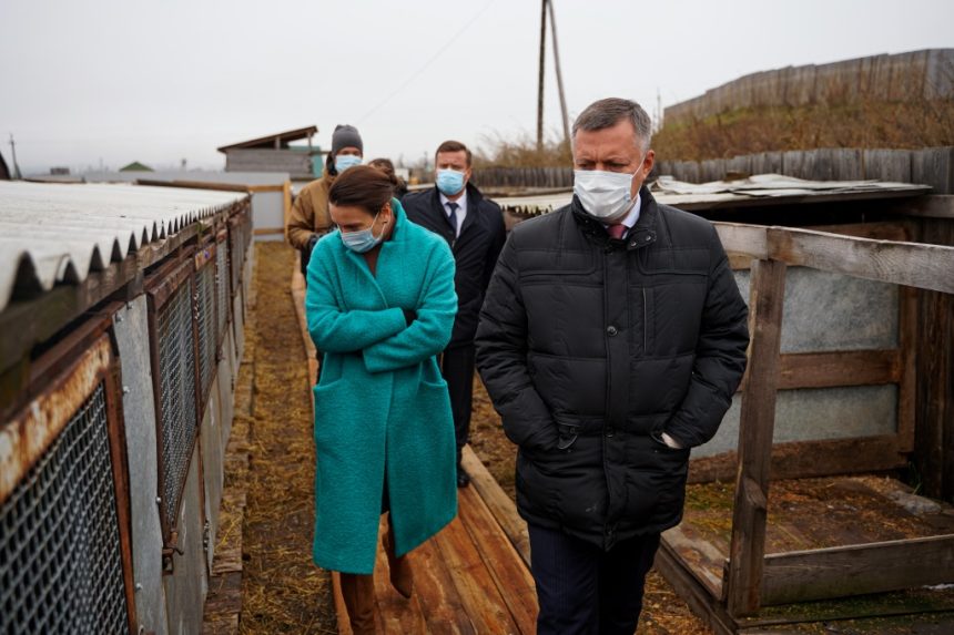 Губернатор Иркутской области посетил приют «Пять звезд» в деревне Карлук