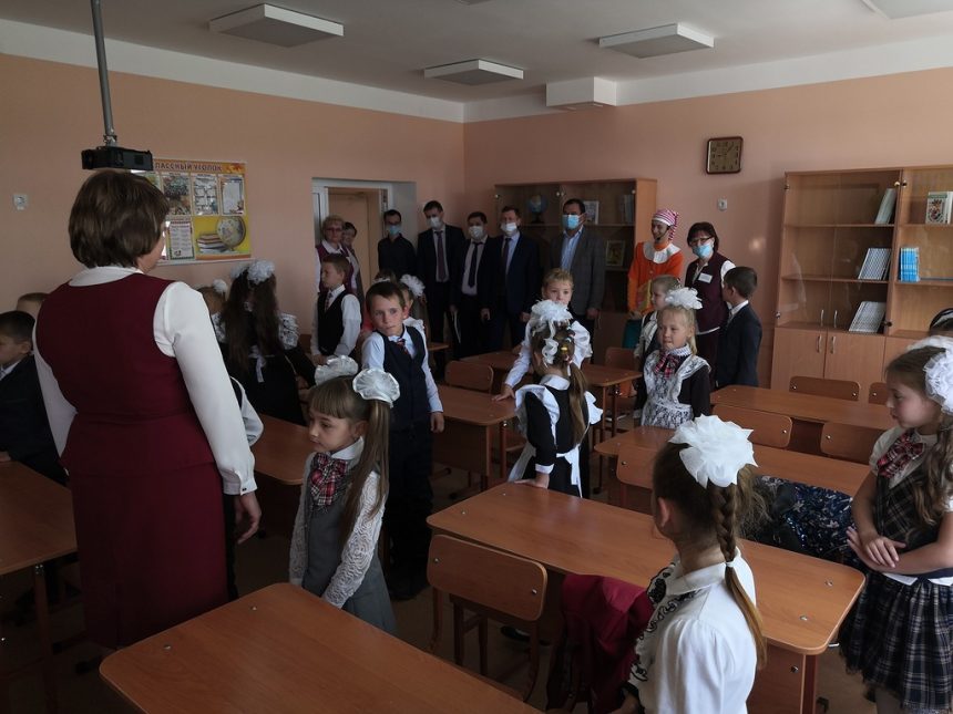 Новую школу открыли в поселке Атагай Нижнеудинского района