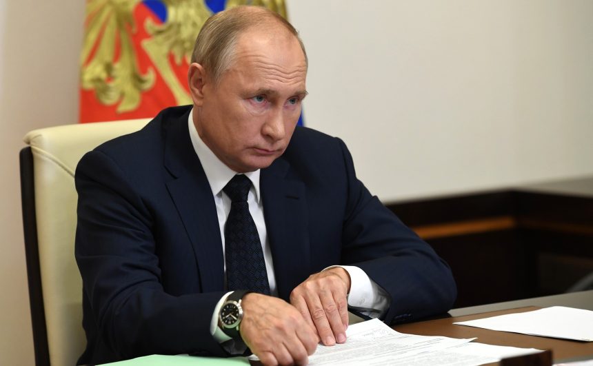 Путин поручил направить в регионы 10 миллиардов рублей для борьбы с коронавирусом