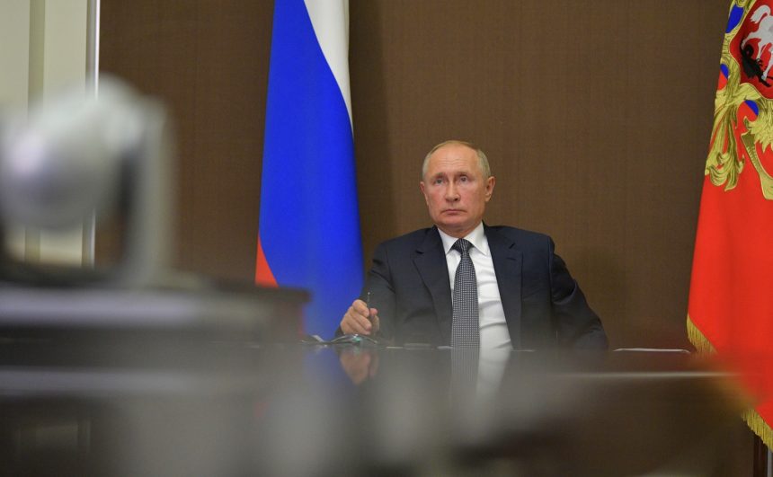 Путин поручил правительству проработать вопрос о проведении Года Байкала в России