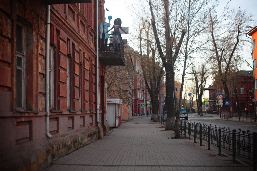 Улица Сухэ-Батора - кирпичное наследие Иркутска