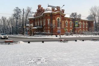 Возле краеведческого музея в Иркутске может появиться гостиница. Общественность выступает против