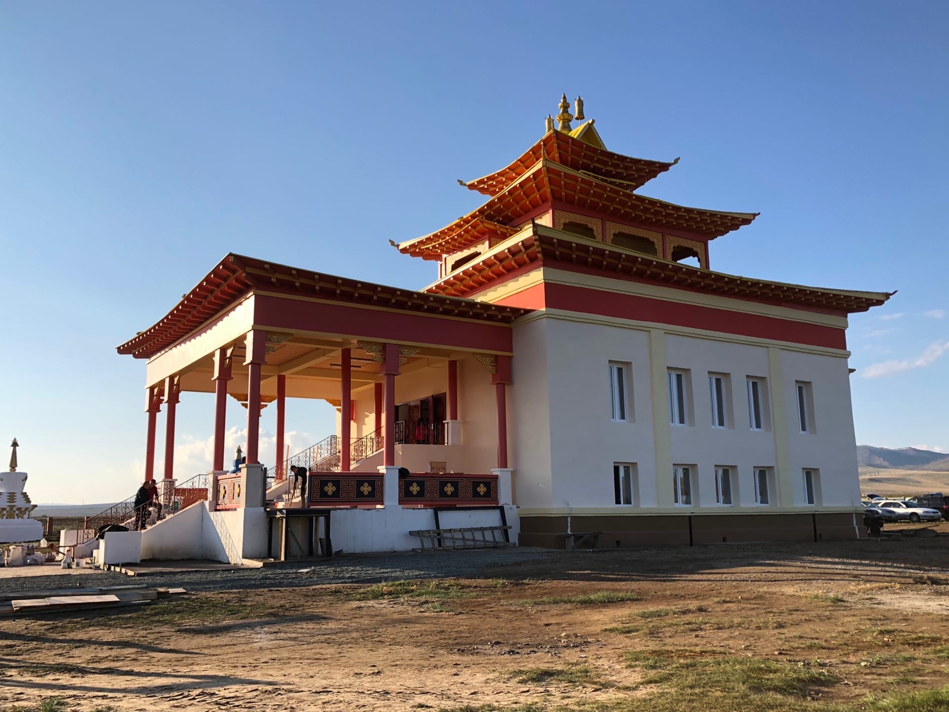 Все дацаны Бурятии проведут молебны для избавления от COVID