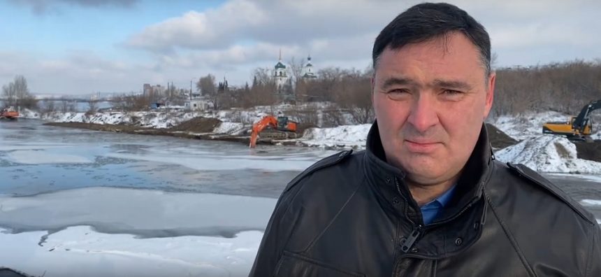 На реке Ушаковке в Иркутске начали расчистку русла