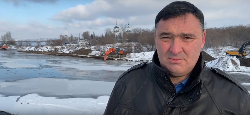 На реке Ушаковке в Иркутске начали расчистку русла