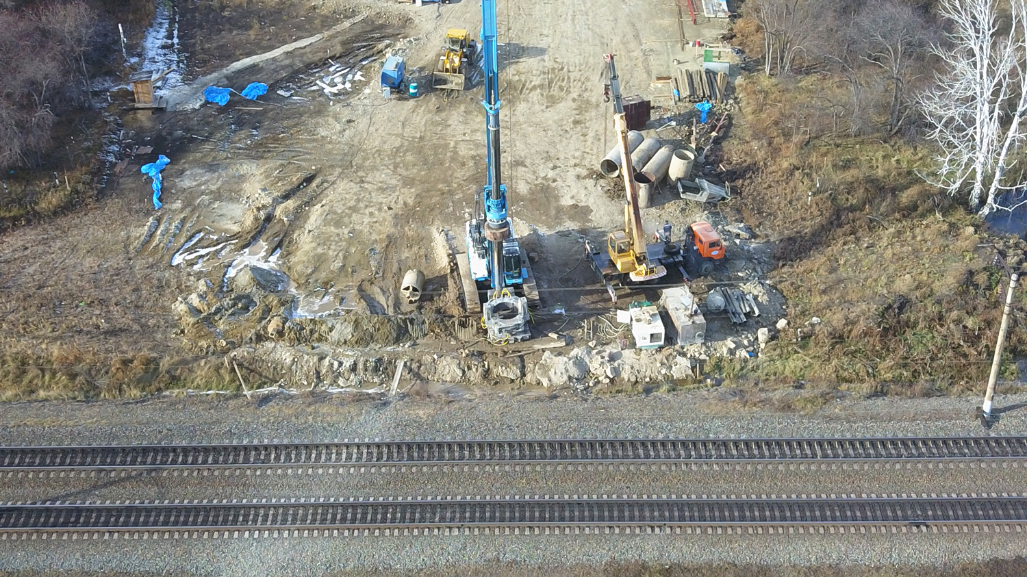 На трассе "Сибирь" в обход Тулюшки продолжают строить путепровод через ВСЖД
