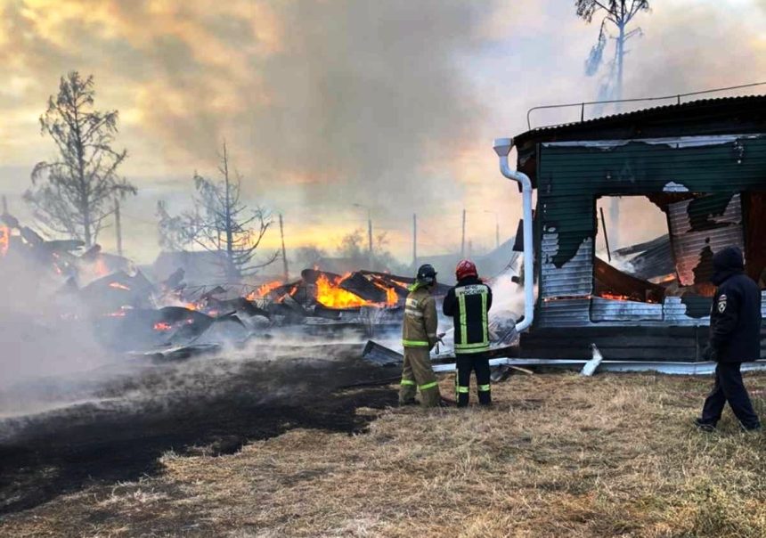 Причиной пожара в школе посёлка Большое Голоустное могла стать неисправная проводка