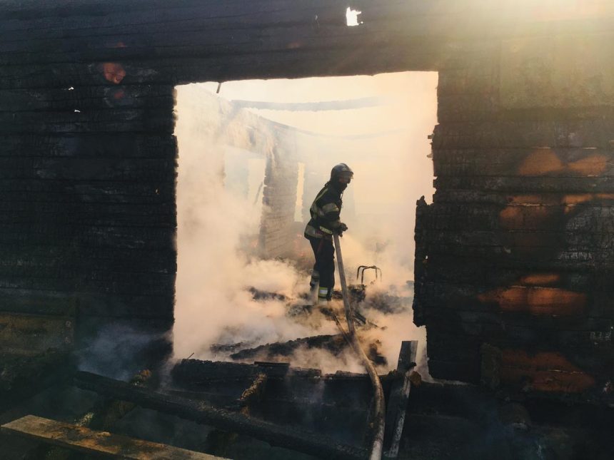 Школа сгорела в поселке Большое Голоустное 25 ноября