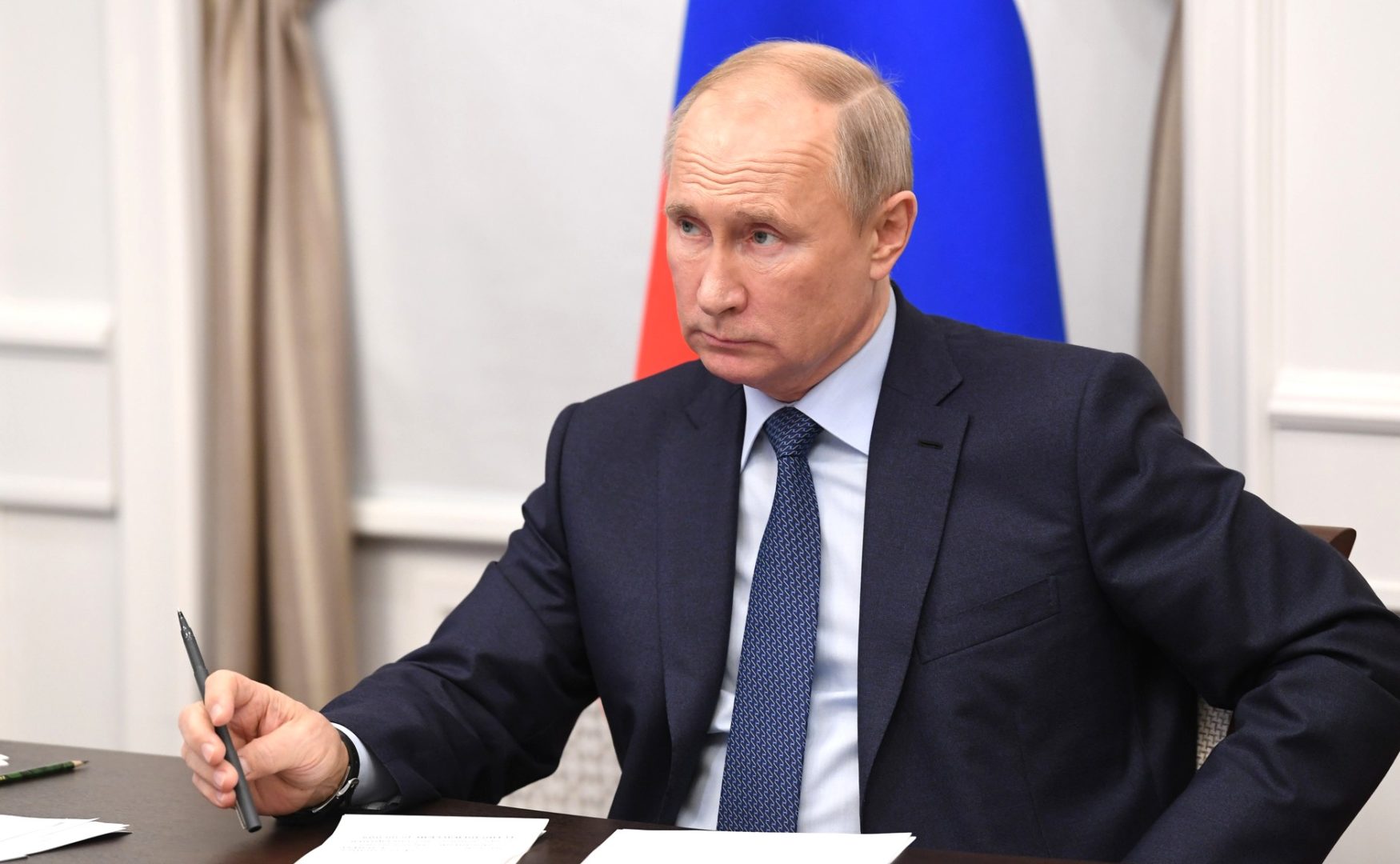 Администрация президента собирает вопросы от жителей для пресс-конференции Путина