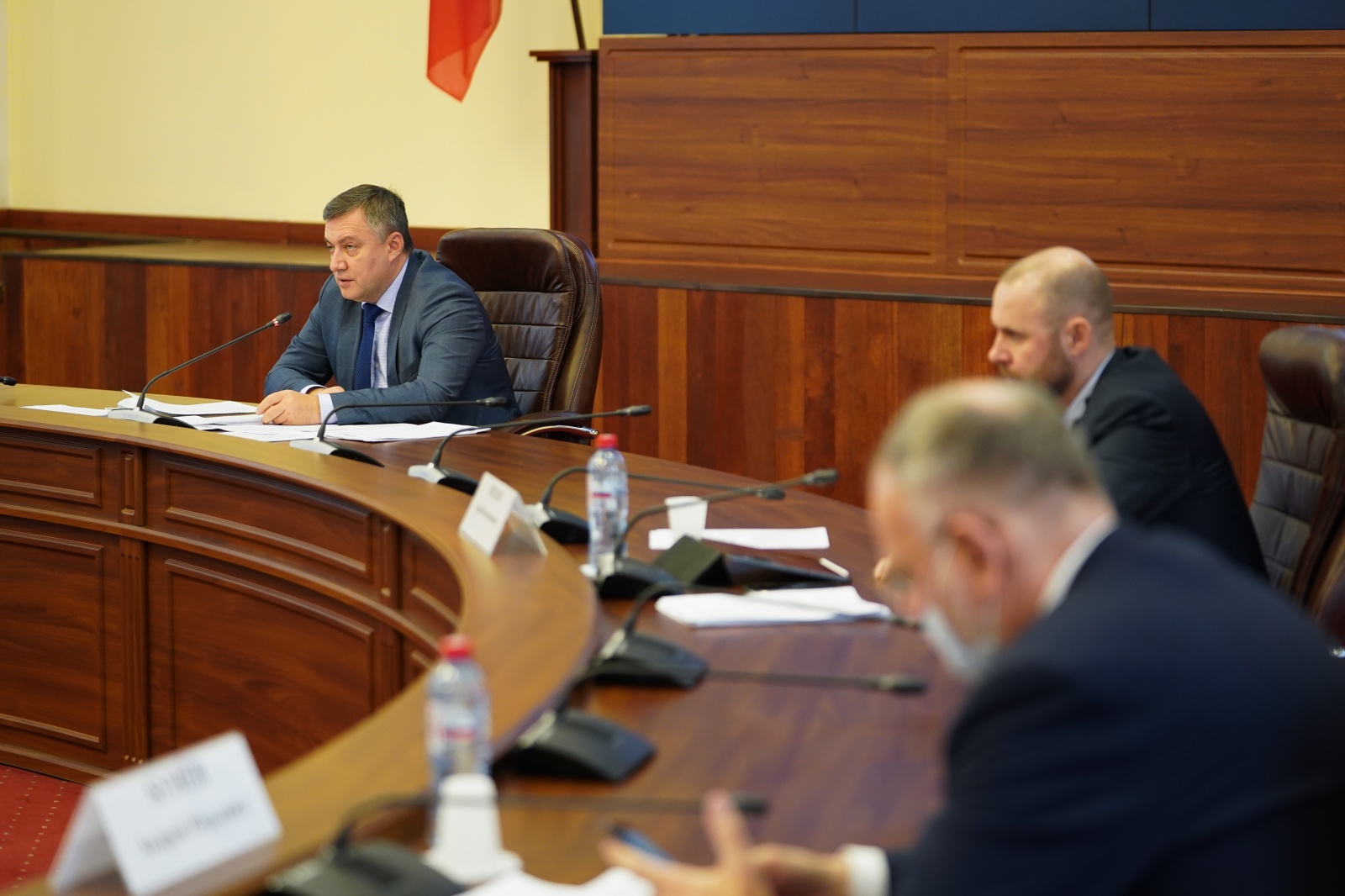 Педагогов и врачей начнут вакцинировать от COVID в Приангарье в начале 2021 года