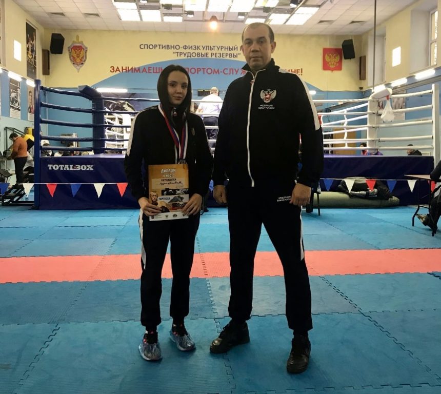 Спортсменка из Иркутска Мария Хузахметова завоевала серебро на всероссийских соревнований по боксу класса «А»