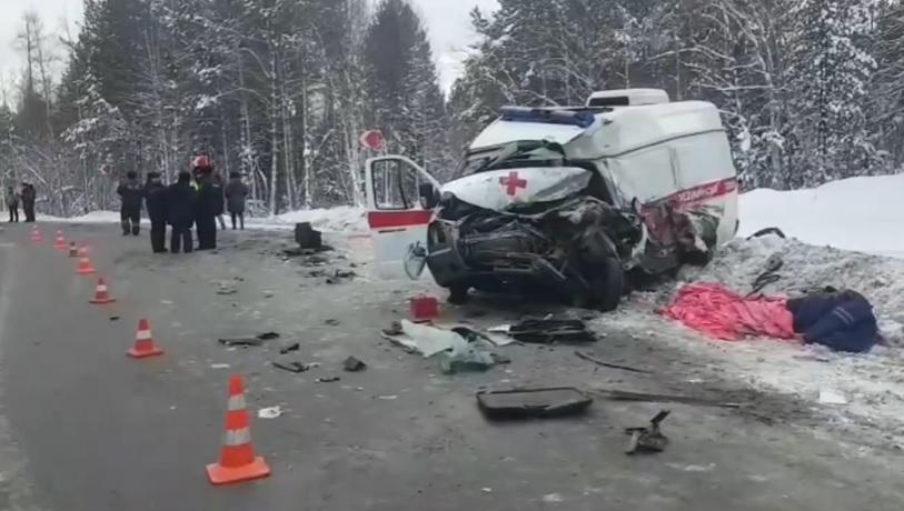 Водитель тягача признан виновным в смертельном ДТП со скорой помощью в Шелеховском районе