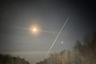 Яркий метеор наблюдали на севере Приангарья 28 декабря