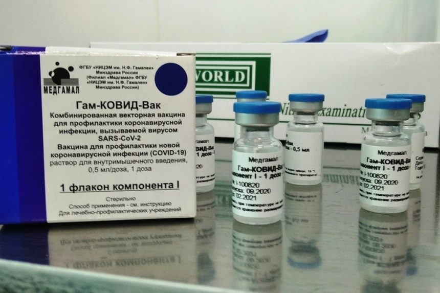 91 сотрудник иркутского онкодиспансера вакцинировался от COVID-19