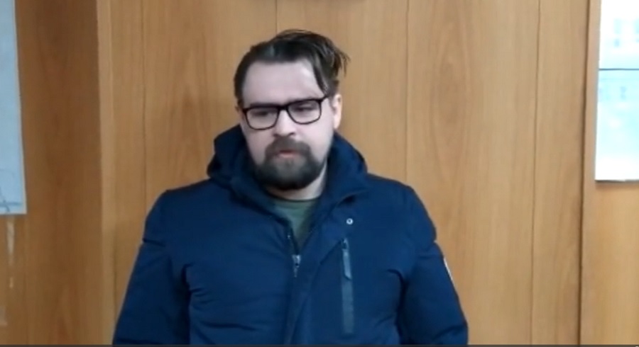 Братчанин принес извинения за призывы поджигать авто на несанкционированной акции