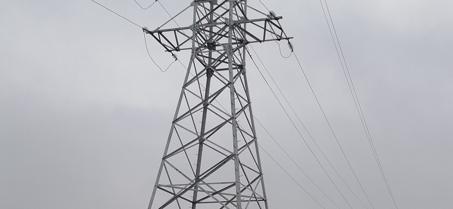 Часть Свердловского округа Иркутска осталась без света из-за аварии днем 21 января