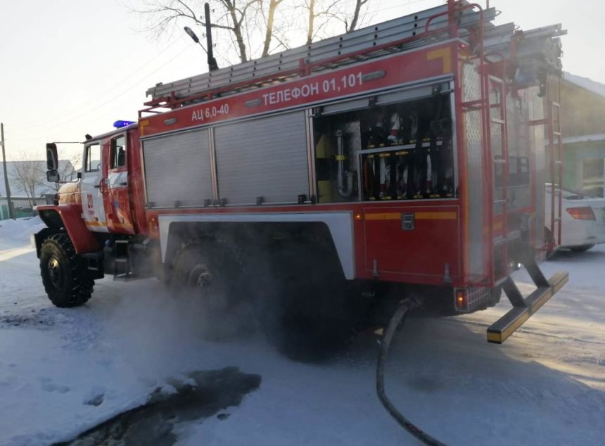 Иркутянин погиб на пожаре в многоквартирном доме на улице Розы Люксембург