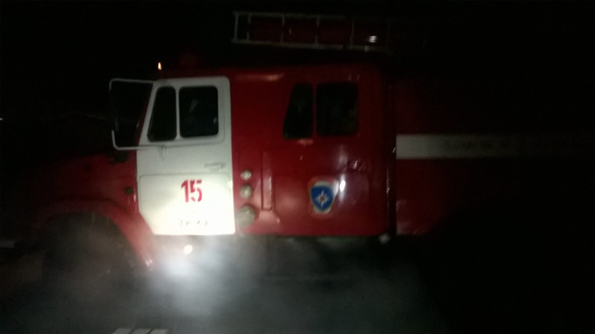 Магазин "Экономия" сгорел на улице Баррикад в Иркутске