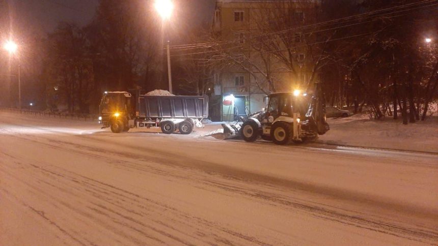 Половина месячной нормы снега выпала в Иркутске на выходных 23-24 января