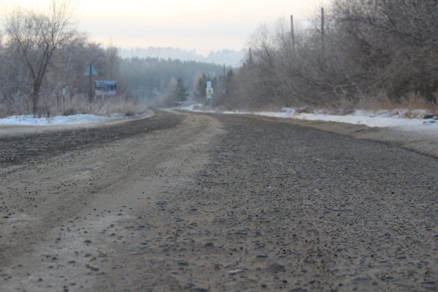 Больше 220 км дорог отремонтируют в Иркутской области в 2021 году по проекту БКАД