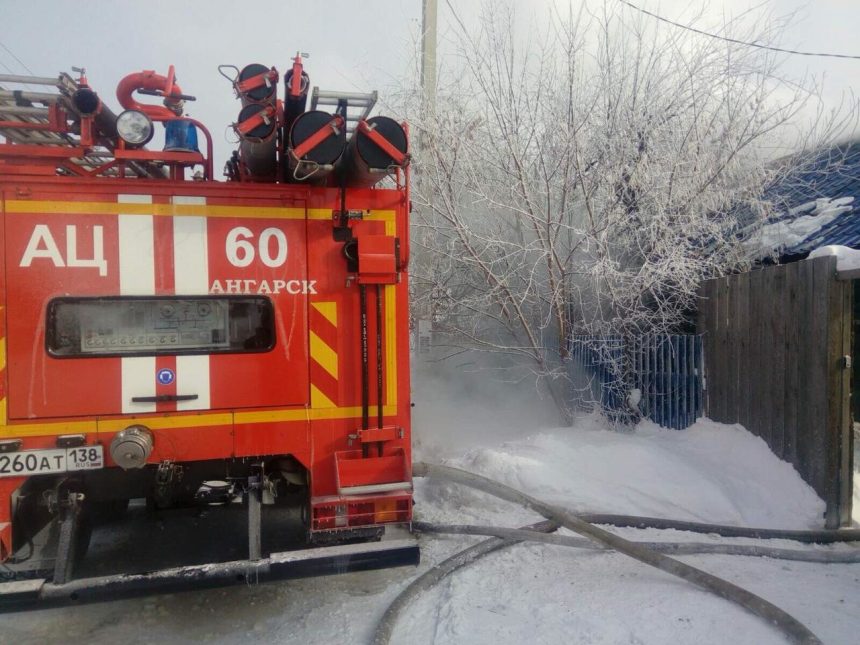 Один человек погиб и четверо пострадали на пожарах в Иркутской области за минувшие сутки