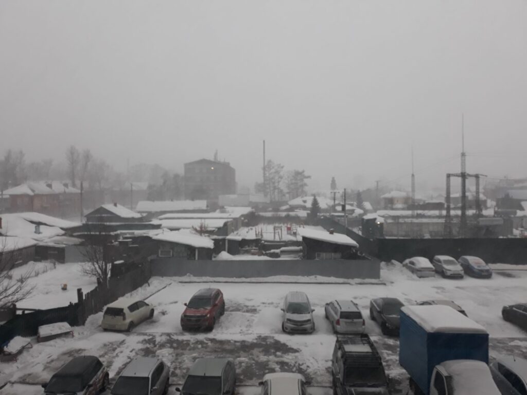 Снег и метели сохраняться ночью в Иркутске и некоторых районах области