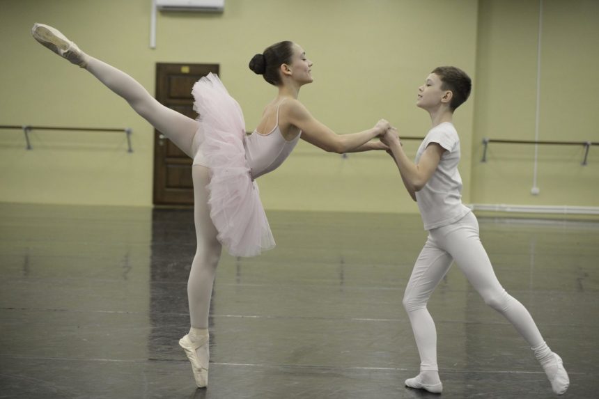 В Иркутске открыта запись на просмотр детей, желающих поступить на "Искусство балета"