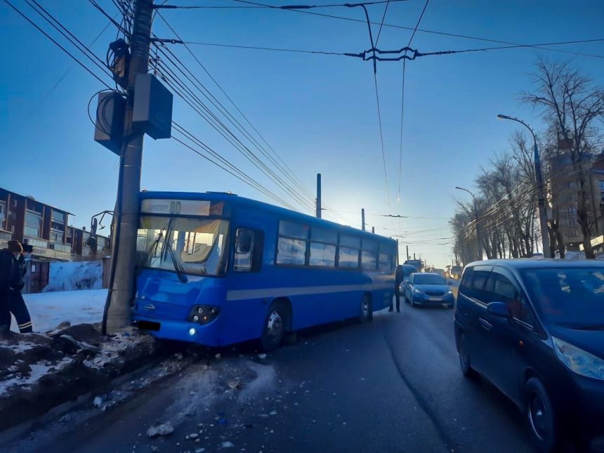 26 человек получили травмы в ДТП в Иркутске и Иркутском районе за прошедшую неделю