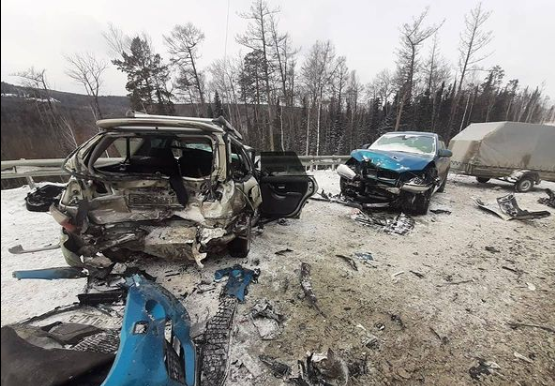 Четыре автомобиля столкнулись трассе "Байкал" в Шелеховском районе