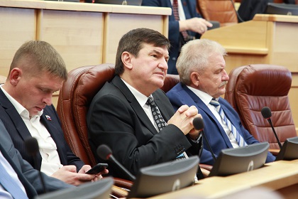 Депутат ЗС Иркутской области Александр Битаров сложил полномочия