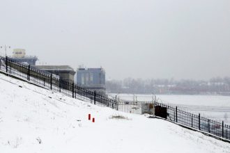 Мэрия Иркутска готовит обращение в Росприроднадзор из-за снега на плотине